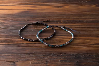 CHAN LUU STONE ANKLET カラー：ブラック、ネイビー 価格：￥15&#44;000(税別)