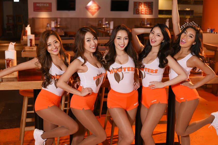 4月～7月のプレミアムフライデーは「HOOTERS」×クルージング
　4月28日にはコンテストに出場するHOOTERS GIRLがお出迎え