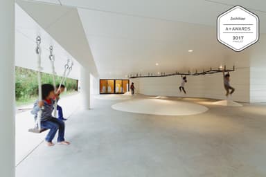 AM Kindergarten and Nursery　(C)studio bauhaus/Ryuji Inoue