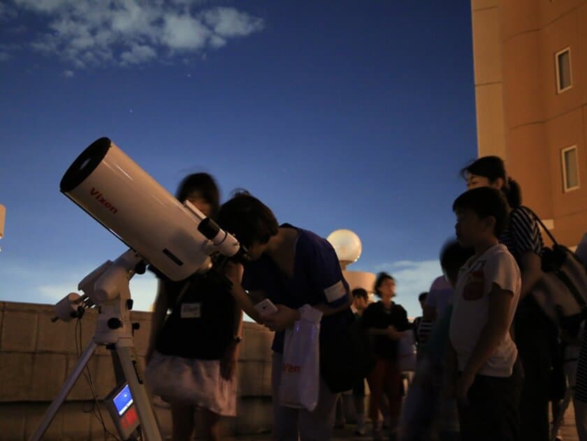 コスモプラネタリウム渋谷・GW特別イベント
「GW宙ガール☆スターパーティ」に協力
施設屋上での星空観望会などを実施