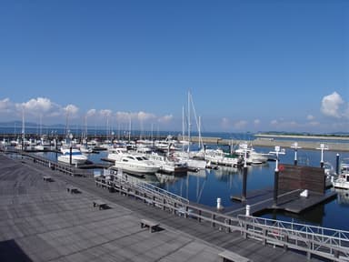 三河みとマリーナ海上桟橋