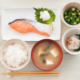 和定食なら自然と栄養バランスが整いヘルシーに。