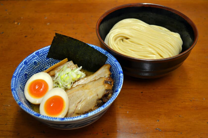 国内最大級のつけ麺イベント“大つけ麺博”で
人気を博した銘店が、半年ごとに入れ替わる
「麺屋 大つけ麺博」
2017年6月2日(金)リニューアルオープン！