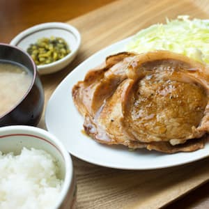 悪玉菌は動物性タンパク質、とりわけ肉が大好物です。