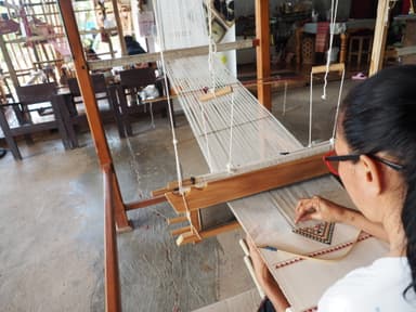 OTOPイメージ(Suntree Thai Weaving Center)(ブース番号40)