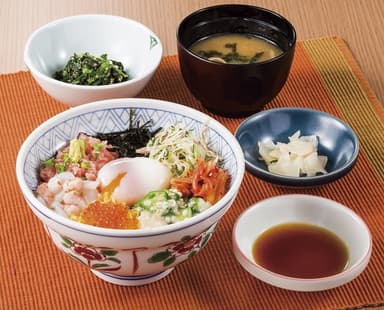 夏のうまか丼と小鉢セット