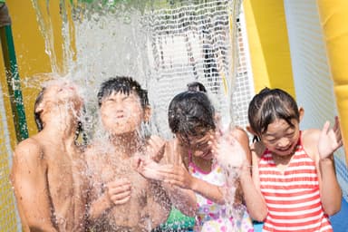 水の迷路2「水のカーテン」