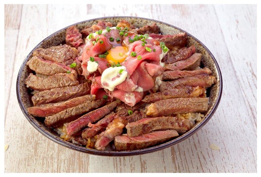 名古屋のプレミアムフライデーが熱い！
「完食したら無料！メガ盛肉丼」、
毎日お得な「プレミアムエブリデー」など3店舗で実施！