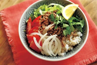 エスニック風そぼろ丼