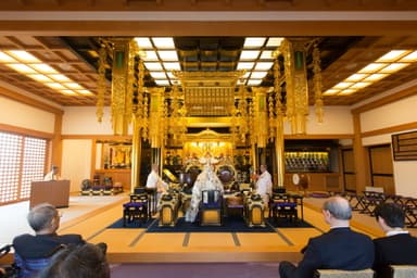 寶樹山常在寺　本堂内部