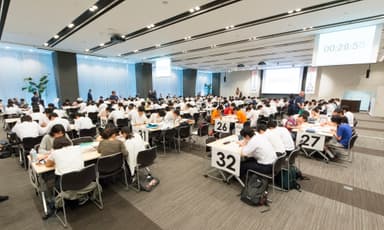 「数学甲子園2016」本選競技中の様子