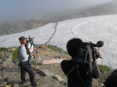 「白山」山頂近くの「千蛇ヶ池」にて