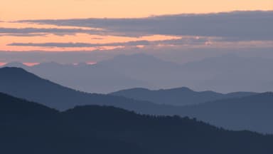 「白山」白山の夜明け