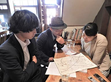 裏路地座談会-2