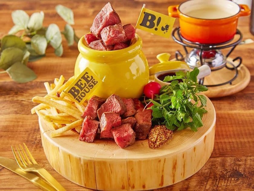 毎月8日は“食事(5品)・ドリンク(3種)”が半額に！
蜂蜜かけ放題のイタリアン『BEE HOUSE 渋谷店』