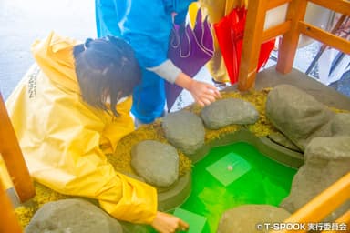 お台場秋祭りに登場した「鏡の池」