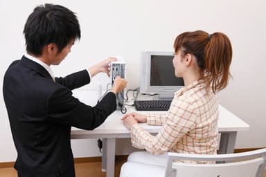 スタッフが丁寧に対応します