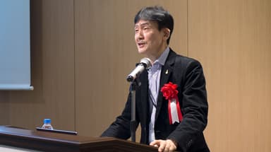 汲田 貴司 氏