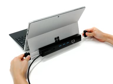 KICKSTAND Hub for Surface 8