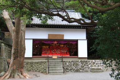 八幡神社絵馬殿