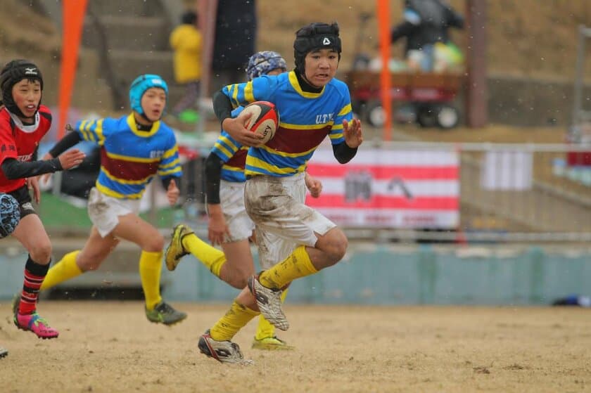 大阪市にて小学生ラグビーの頂点が決定！
「第10回 リポビタン ヒーローズカップ決勝大会」
2月24日・25日開催