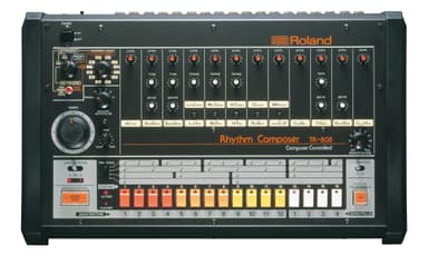 リズムマシン「TR-808」