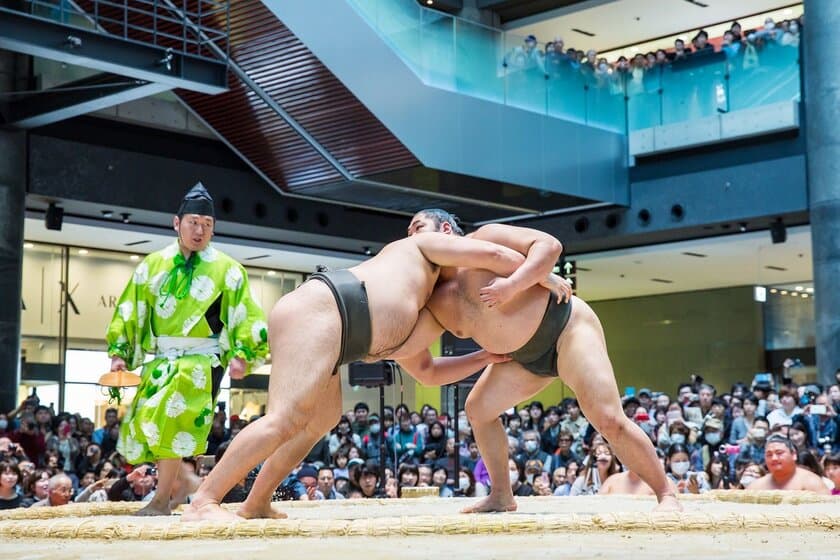 「うめきた場所 in グランフロント大阪2018」
豪栄道・琴奨菊などの人気力士達が登場！　
会場を埋め尽くす約５０００人の来場客が大熱狂！