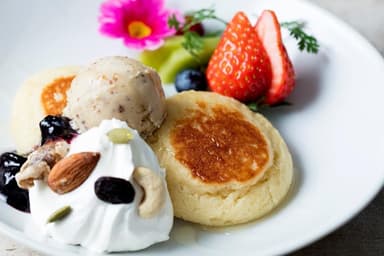 天上のVEGANグルテンフリーパンケーキ 980円(税込)