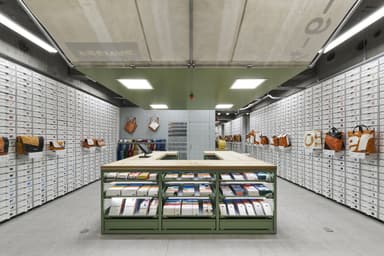 FREITAG_Store_Osaka 2