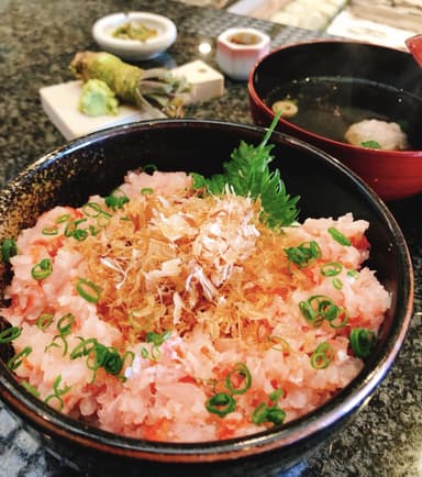 トロ金目鯛わさび丼 2