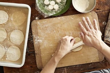 特集：本格餃子を皮から作ろう！