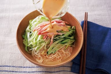 ハムとレタスのサラダそうめん