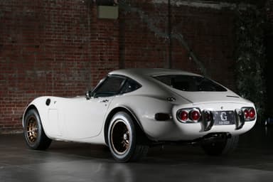 TOYOTA 2000GT(2)