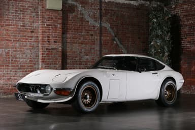 TOYOTA 2000GT(3)