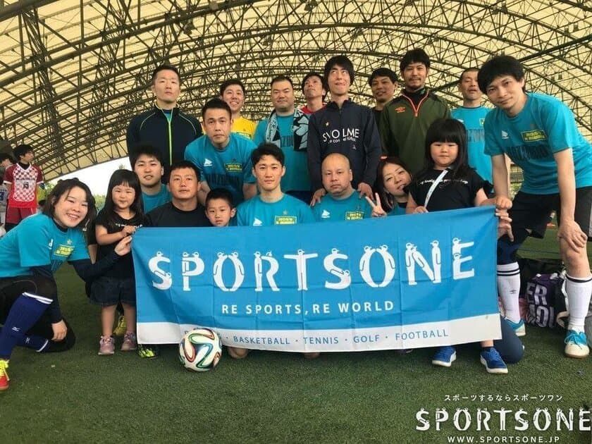 ワールドカップ全力応援企画！日本代表が
決勝トーナメントへの出場を決めた場合、自社HP掲載中の
フットサル大会へ合計100万円分ご招待キャンペーンを開催