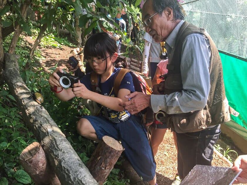 長野県佐久市　昆虫体験学習館　夏休み体験プログラム
「昆虫写真家 海野和男先生と親子で昆虫写真講座！」
7月29日は佐久平「パラダ」で目指せ昆虫フォトグラファー！