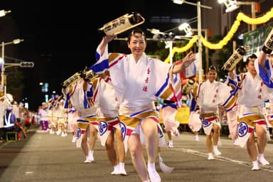 阿波おどり連 1