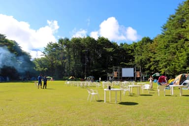 湖畔の映画祭03