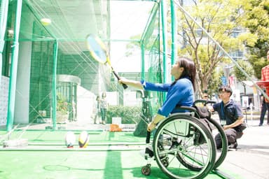 サーブチャレンジに挑む、 パラアルペンスキー日本代表、村岡さん