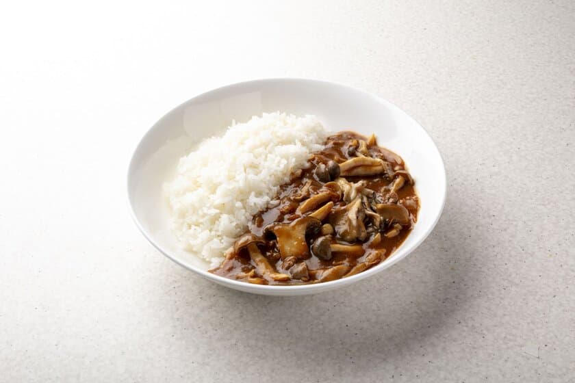 ホクト×エイベックスの“菌活部”が表参道のカフェとコラボ！
「きのこたっぷり完熟トマトカレー」を8月20日から提供