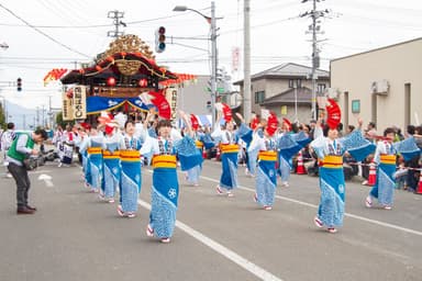 花輪祭の屋台行事(2017年の様子)