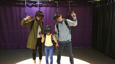 家族でも楽しめます(VRは7歳～　DRは制限なし)