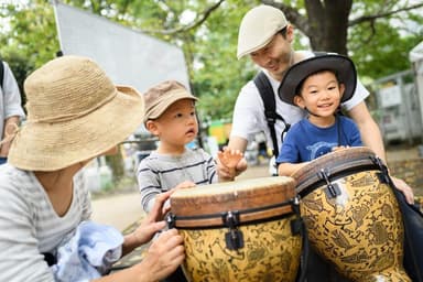 親子でたたこう　世界のたいこ