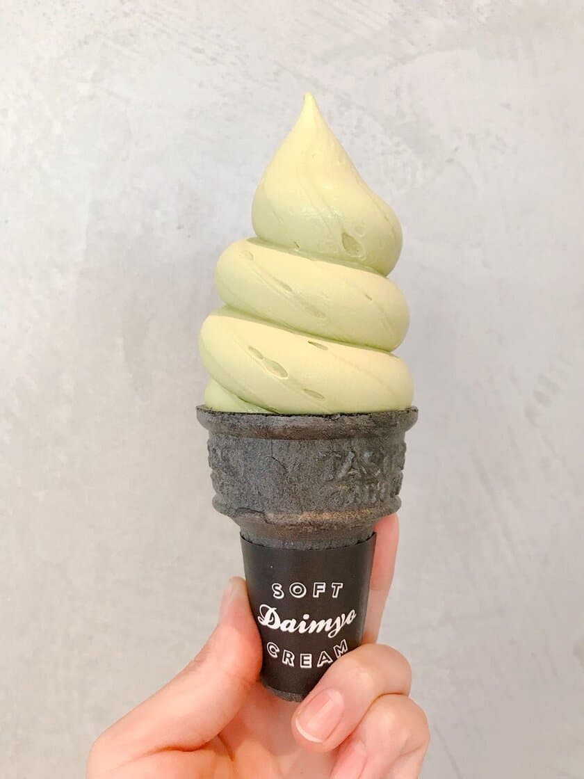 ソフトクリーム専門カフェ『DAIMYO SOFTCREAM』から
イタリア産「ピスタチオ」を使った新スイーツが10/6登場！