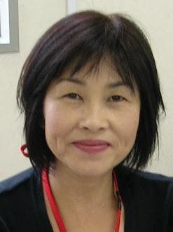 板垣 千恵子 氏