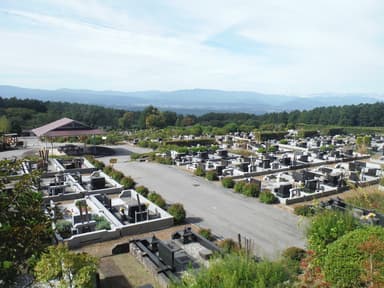 安らかな眠りに最適な高峯聖地公園からの眺め