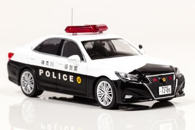 1/43 トヨタ クラウン アスリート 2017 神奈川県警察高速道路交通警察隊車両：右前