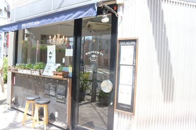 サカノウエカフェ店頭