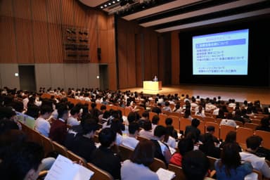 年間500を超えるセミナーを開催（明治大学）