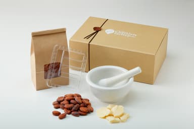 「Bean to Bar LABO ～カカオ豆から作る本格チョコレートキット～」内容イメージ